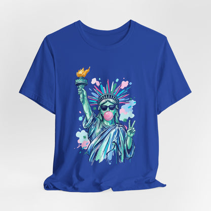 Statue of Liberty Bubblegum Tee — Retro Patriotic Graphic T-Shirt