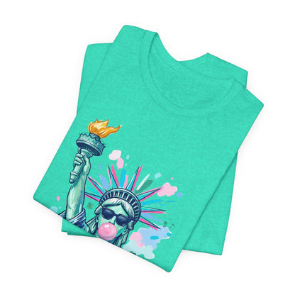 Statue of Liberty Bubblegum Tee — Retro Patriotic Graphic T-Shirt