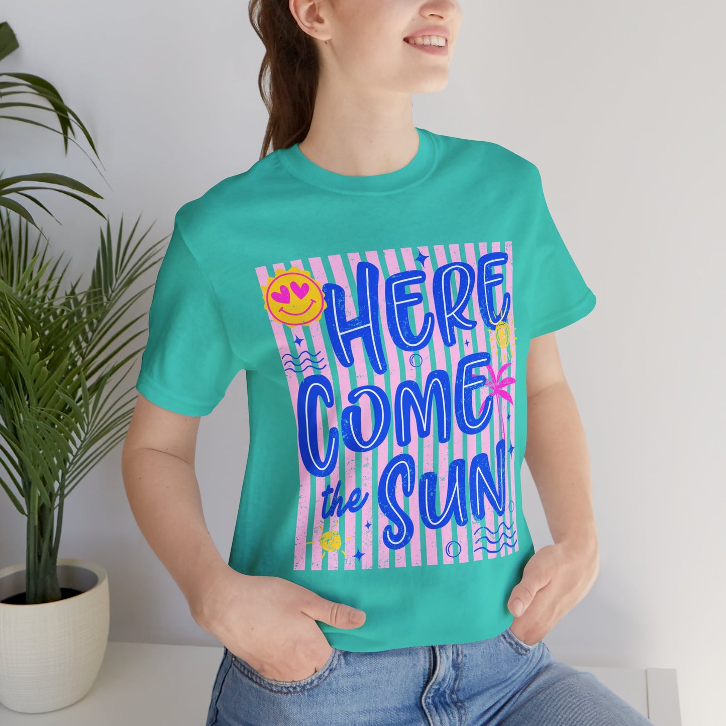 Here Come the Sun T-Shirt - Retro Summer Graphic Tee