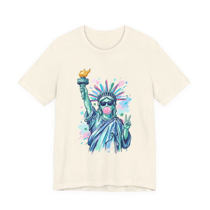 Statue of Liberty Bubblegum Tee — Retro Patriotic Graphic T-Shirt