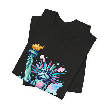 Statue of Liberty Bubblegum Tee — Retro Patriotic Graphic T-Shirt